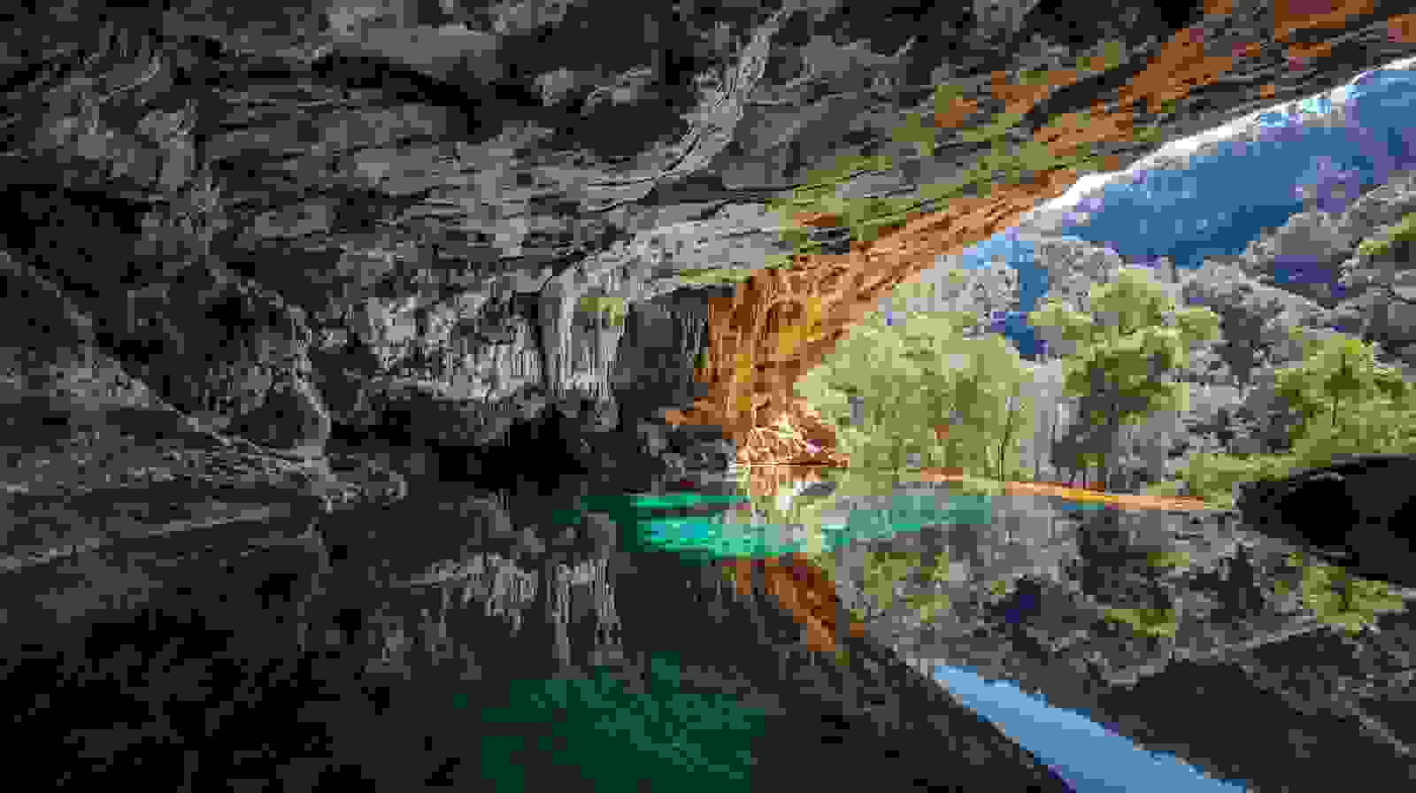 Jenolan Cave, Sydney, Australia